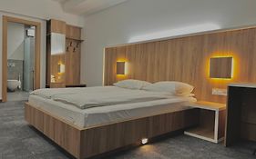 Oneclickrent Apartment Oasis